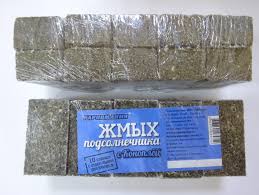 Жмых подсолнечника Карпомания  с Коноплёй, с отверстиями, 10кубиков 
